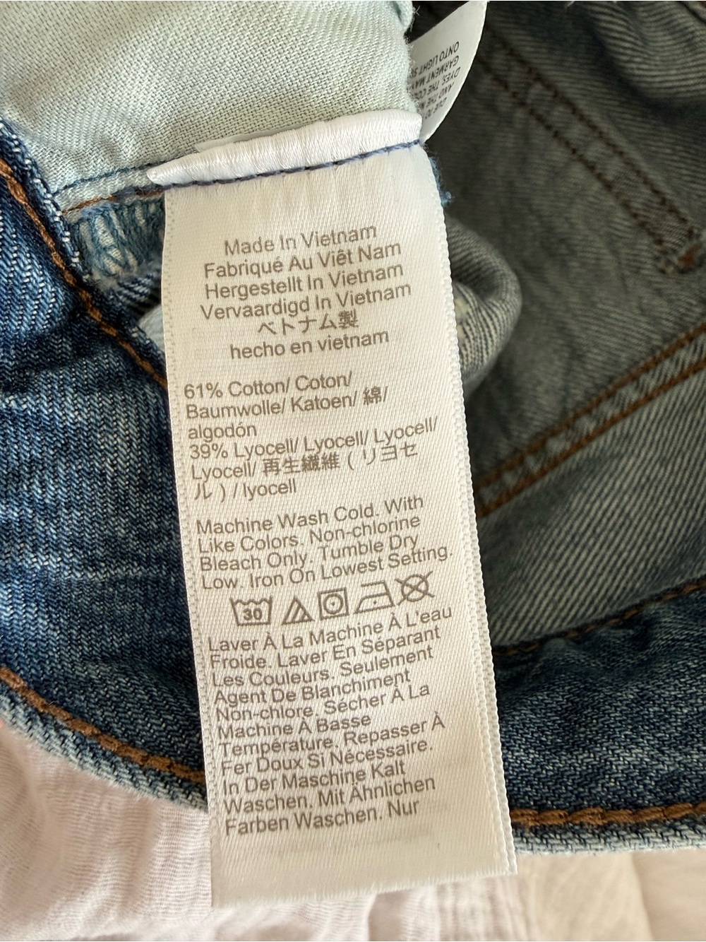Madewell The Low-Slung Baggy Jean in Airy Denim - Picture 13 of 14